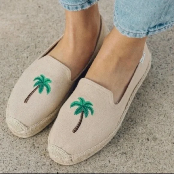 Soludos Palm Tree Smoking Slippers in Safari Embroidered Espadrilles, si… - Picture 3 of 14